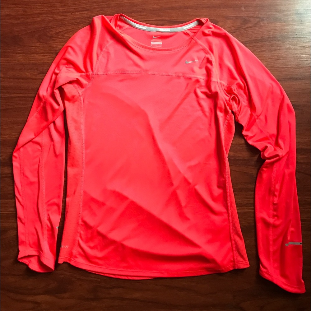 Women's Nike long sleeve miler running top