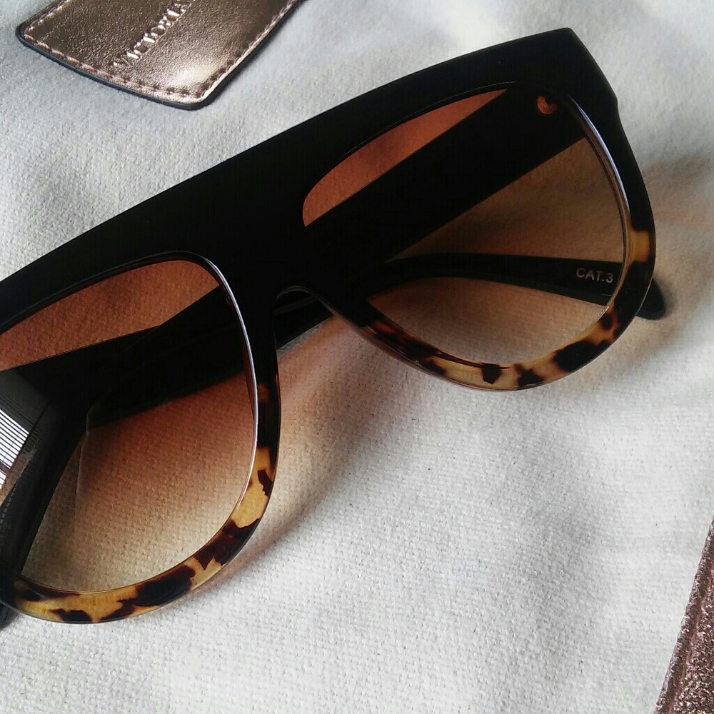 Starlet Glasses - Turtoise Print