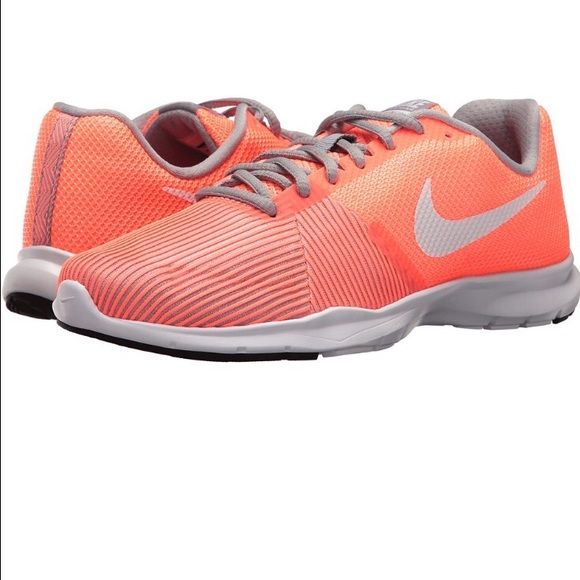 Nike Shoes - 🔥🔥Sale! Nike Flex women's running shoes, orange