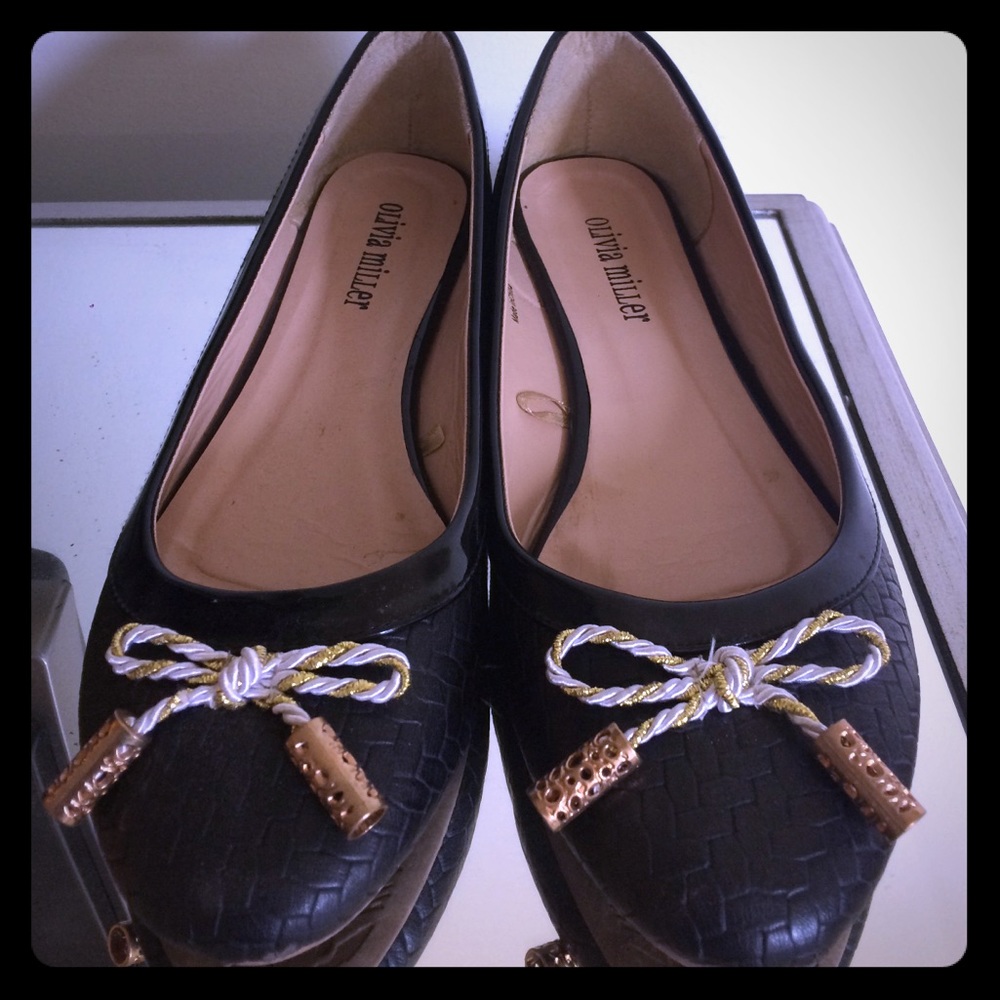 Olivia Miller Black Flats