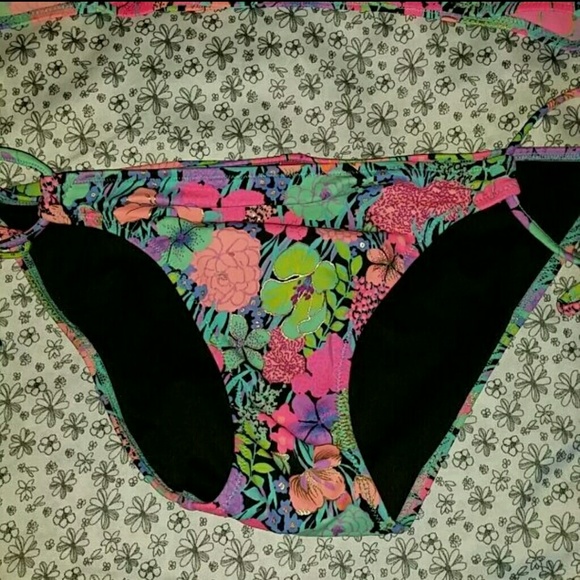 Vs floral swim set - Picture 4 of 4