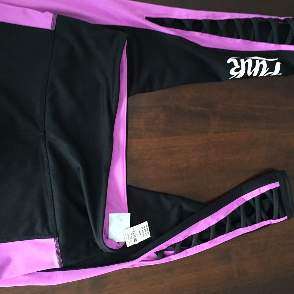 PINK ultimate high waist yoga leggings strappy - Picture 3 of 5