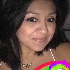 Meet your Posher, Issa