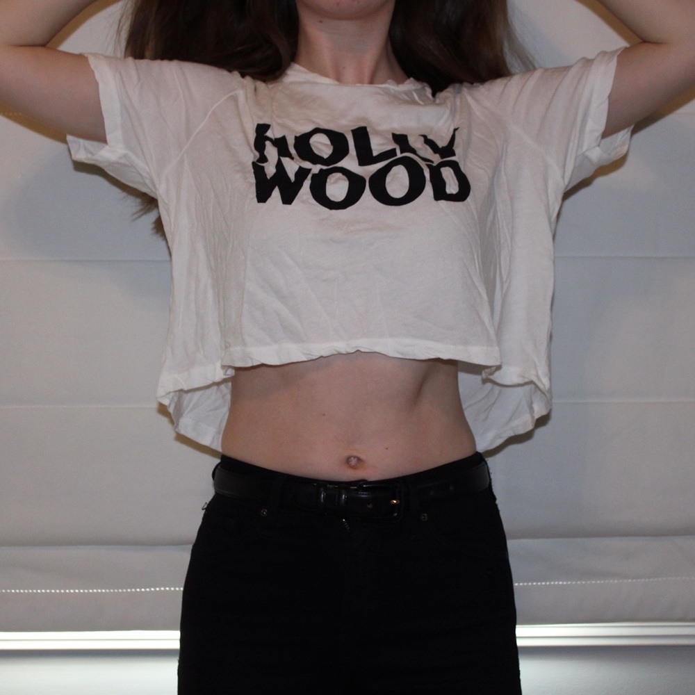 HOLLYWOOD cropped NWT Brandy tee