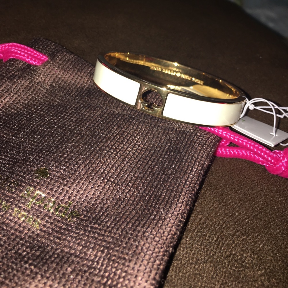 Kate spade hole punch spade hinge bangle
