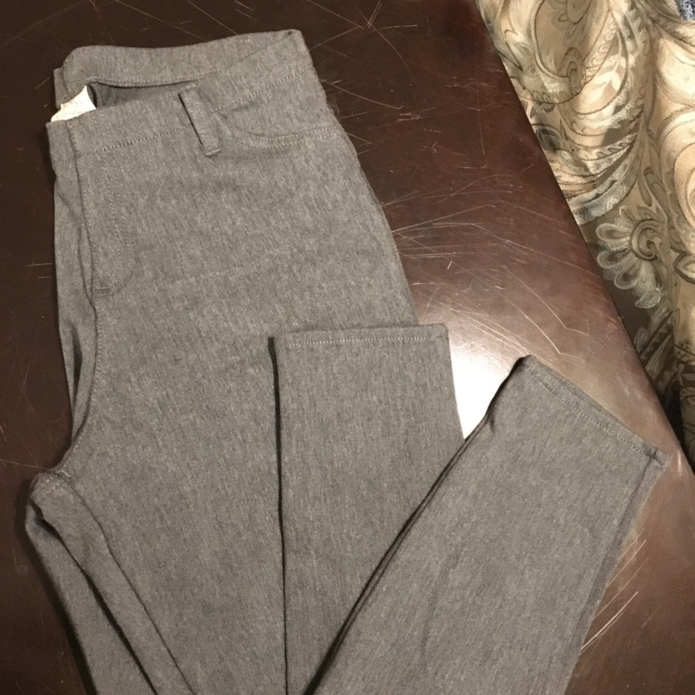 Grey jeggings with pockets size large