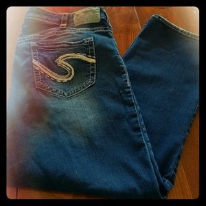 Silver Suki Mid Capri Jeans