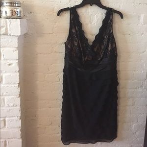 Flattering black cocktail dress!