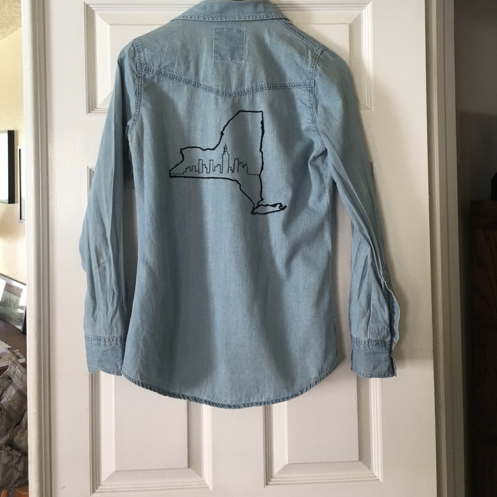 🌸❤️N E W “ A V A “ New York City, top,