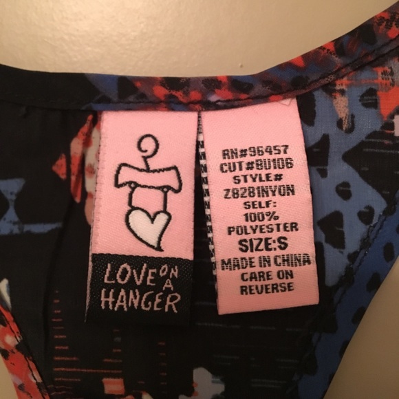 Pattern dress - Picture 3 of 3