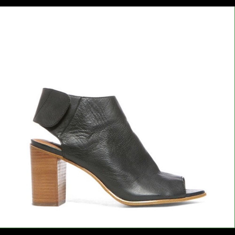 Steve Madden Nonstp Open Toe Booties
