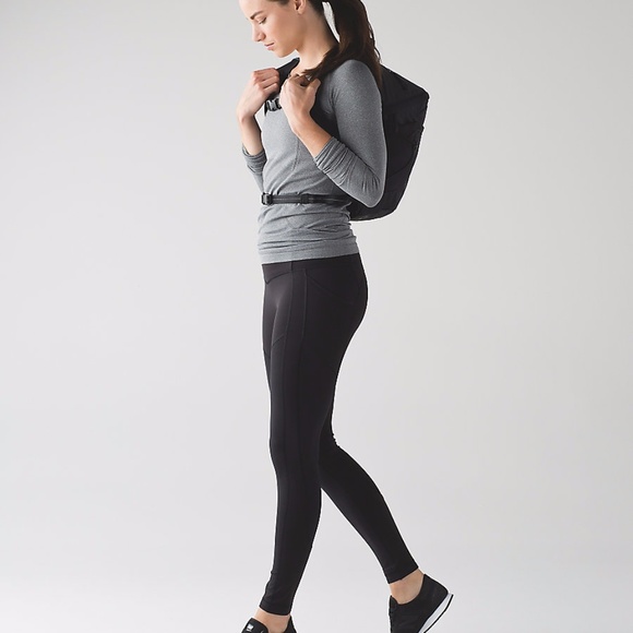 barely worn black lulu yoga pants ✔️ - Picture 6 of 8