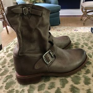 Grey fry boots