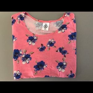 Women's Agnes and Dora Dolman Tunic. Pink floral