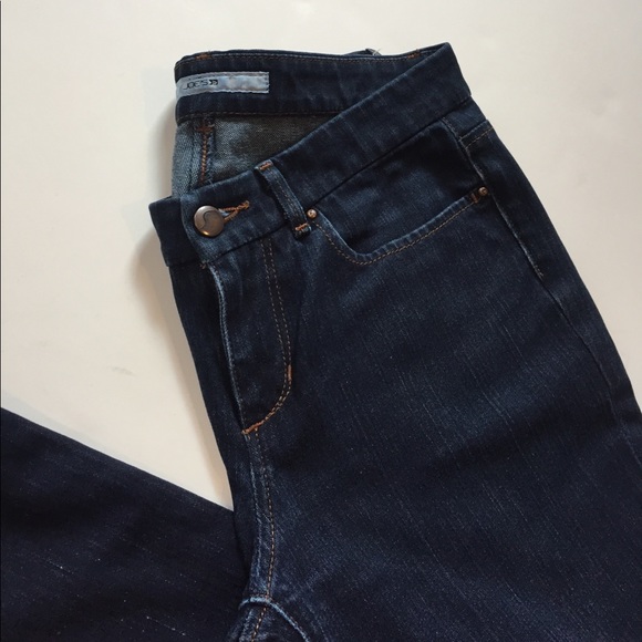 Joe's Jeans Mulholland Cigarette-Like New! - Picture 4 of 7