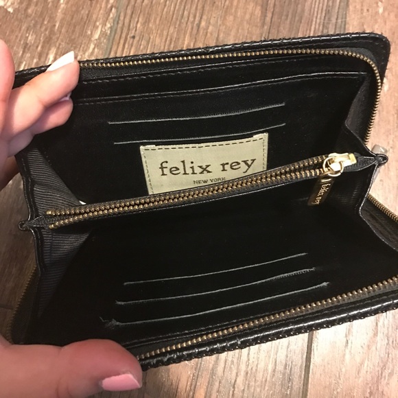 Felix and Rey Sequin Wallet - Picture 3 of 4