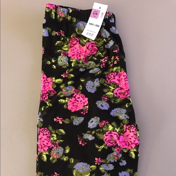 Women's Agnes and Dora floral leggings, new! - Picture 1 of 2