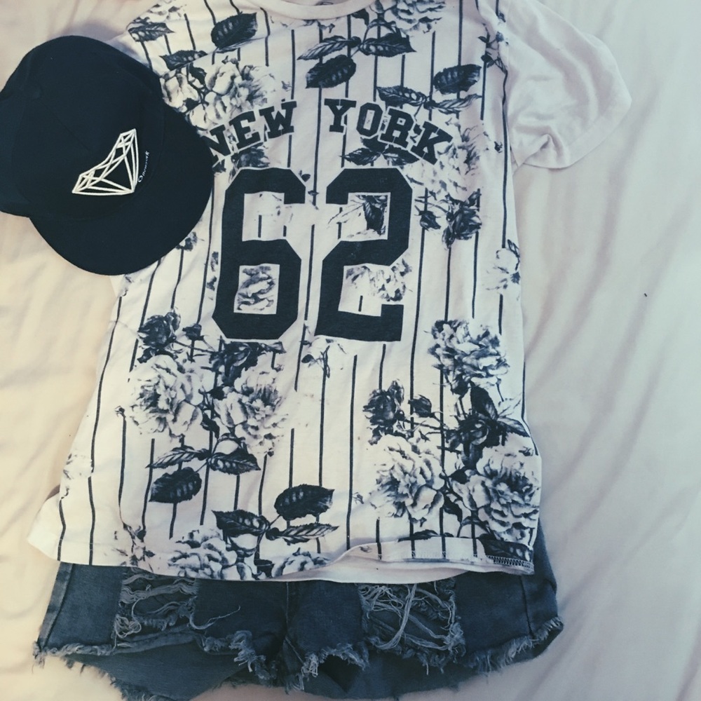 Jersey shirt.
