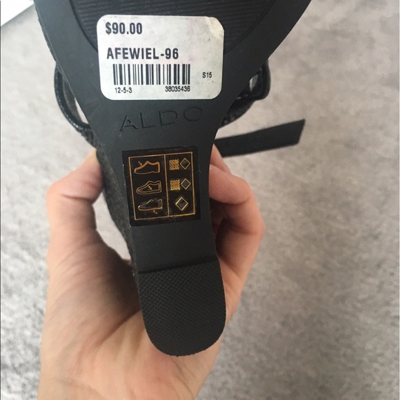 Shoes - Picture 2 of 4