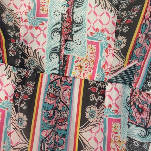 Patterned Romper with Metal Belt - Picture 2 of 3