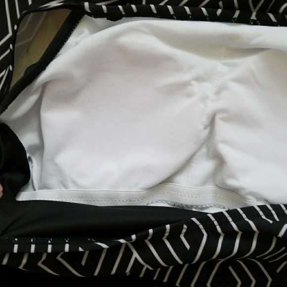 🎉HP🎉 Off The Shoulder Swimsuit - Picture 5 of 5