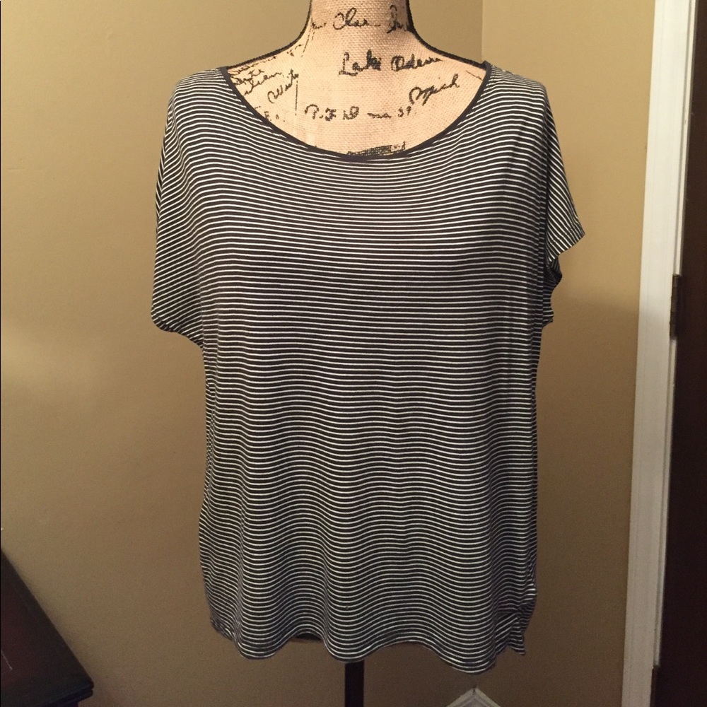 GAP Flowy High-low Top