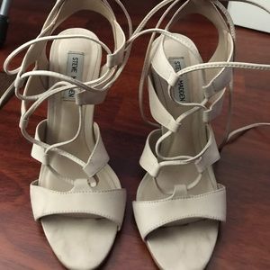 Steve Madden Strappy Heels✨
