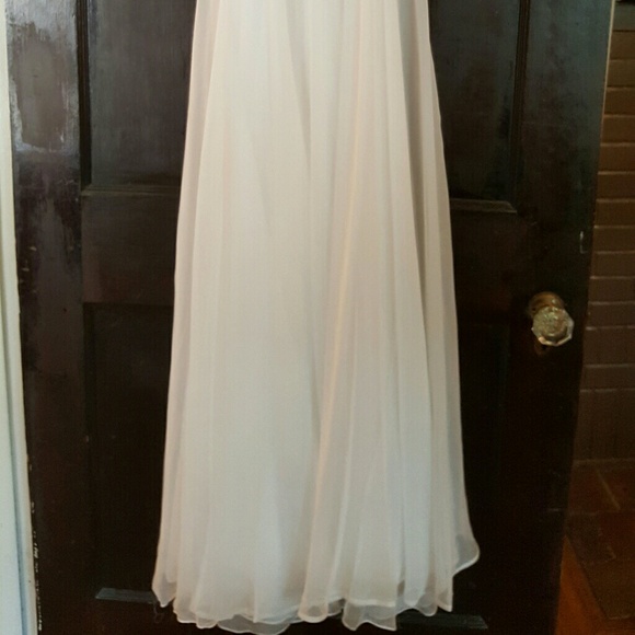 GORGEOUS La Femme 0 Strapless White Prom / Pageant / Ball / Wedding Dress Gown - Picture 3 of 8