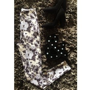 LA :HEARTS🖤 Floral High Waisted Skinny Pants XS