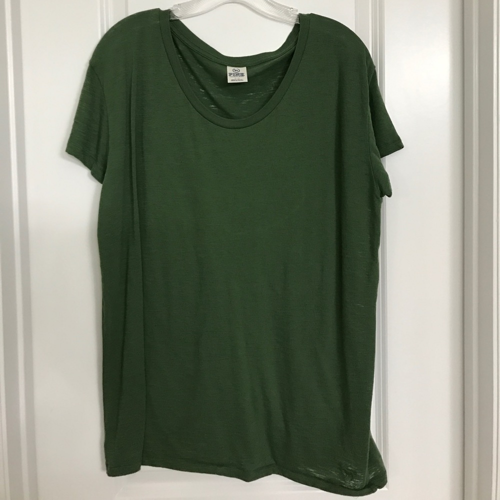 Victoria's Secret PINK army green tee