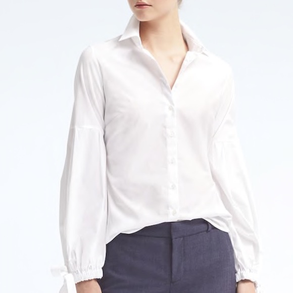 White Banana Republic Bottom Down Blouse - Picture 1 of 3