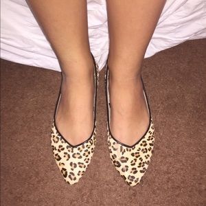 Cheetah pointed toe Flats