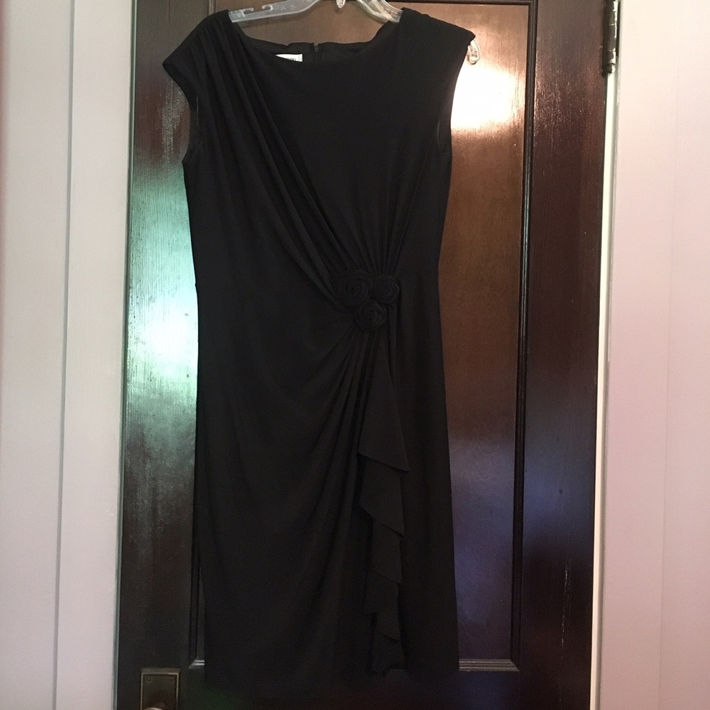 Simple black sleeveless dress