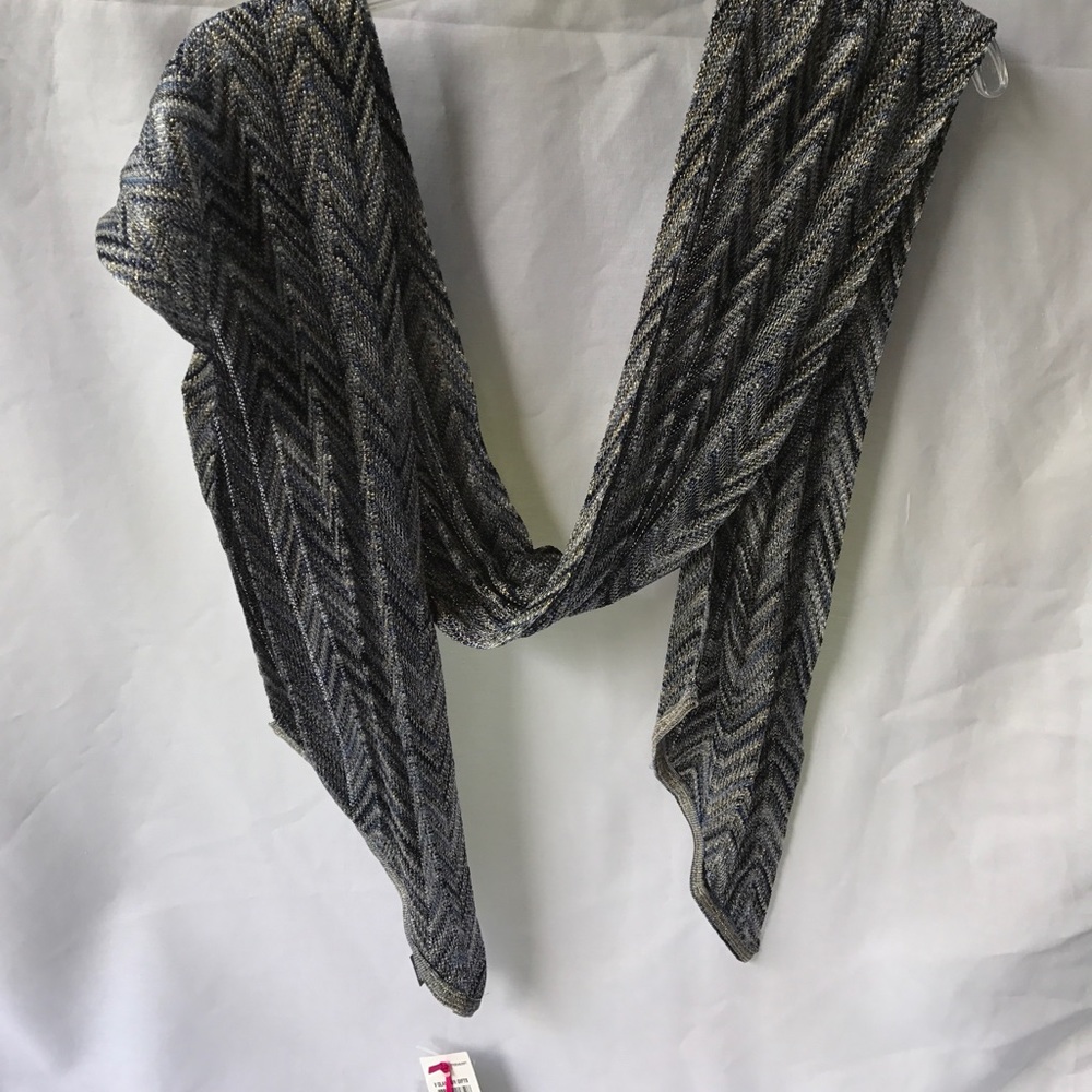 I-N-C International, Dressy scarf