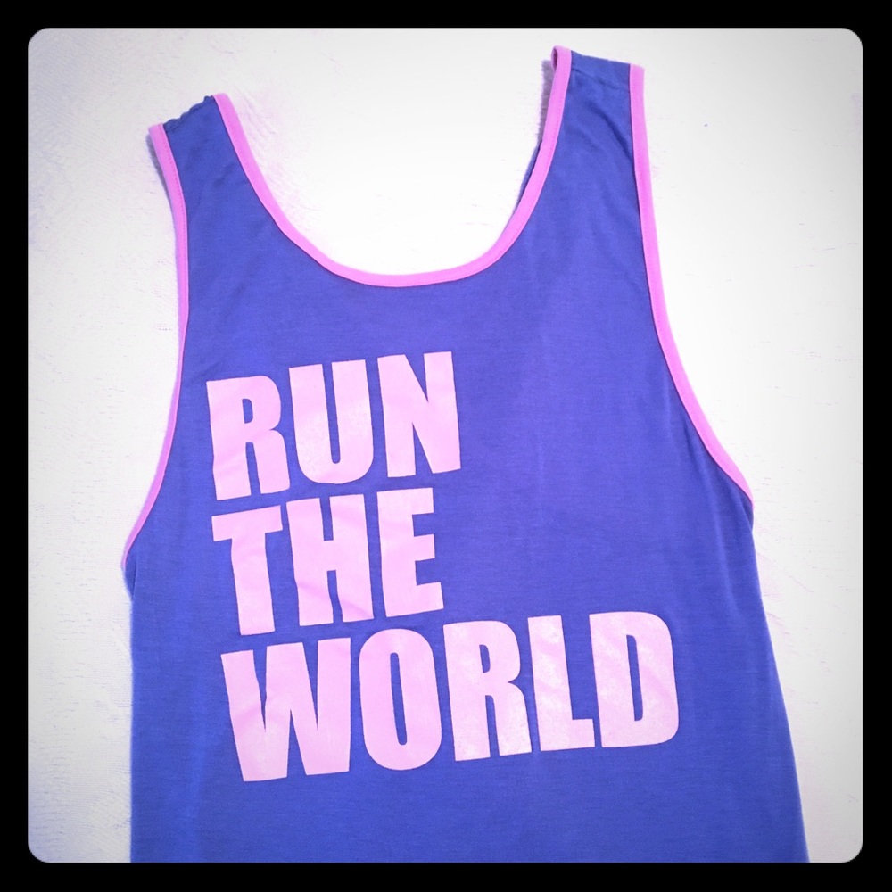🏃‍♀️THE 🌎 Tank Top!! NWT!!