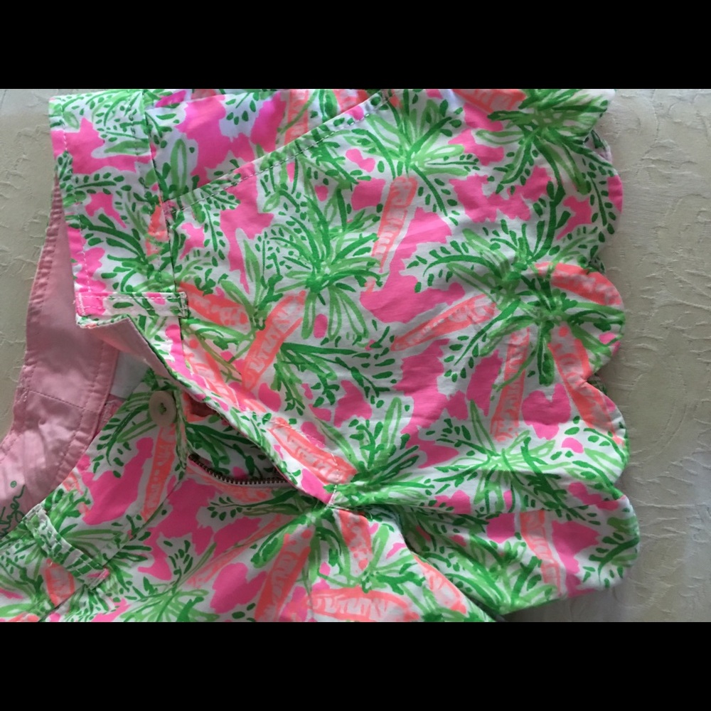 Lilly Pulitzer Shorts - Picture 4 of 8