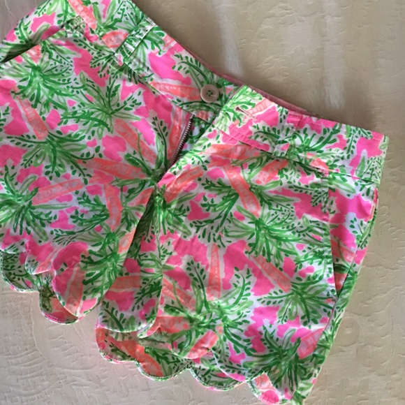 Lilly Pulitzer Shorts - Picture 6 of 8