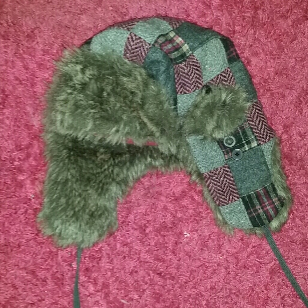 American Eagle Eskimo Fur Hat