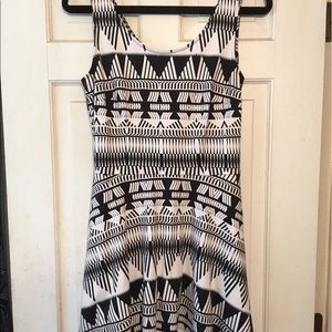 Black and white pattern dress