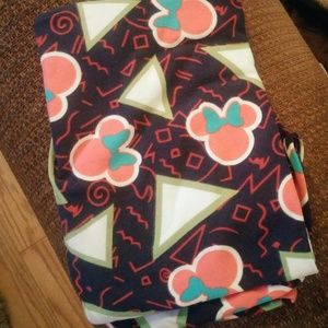 NWT Disney OS Lularoe leggings