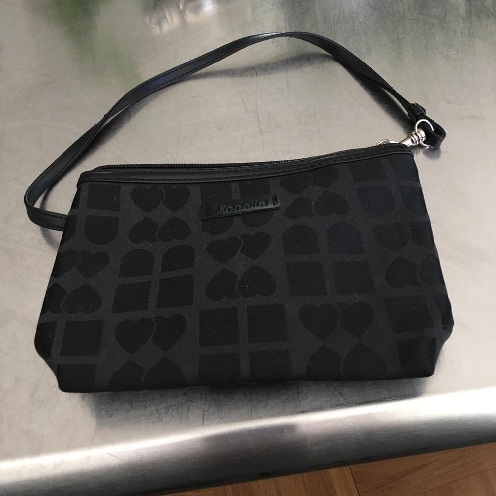 Modella Wristlet - Picture 5 of 5