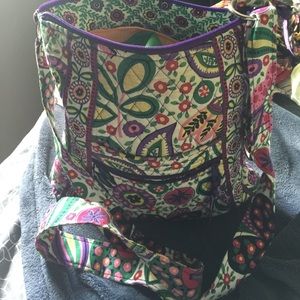 Vera Bradley purse. Like new.