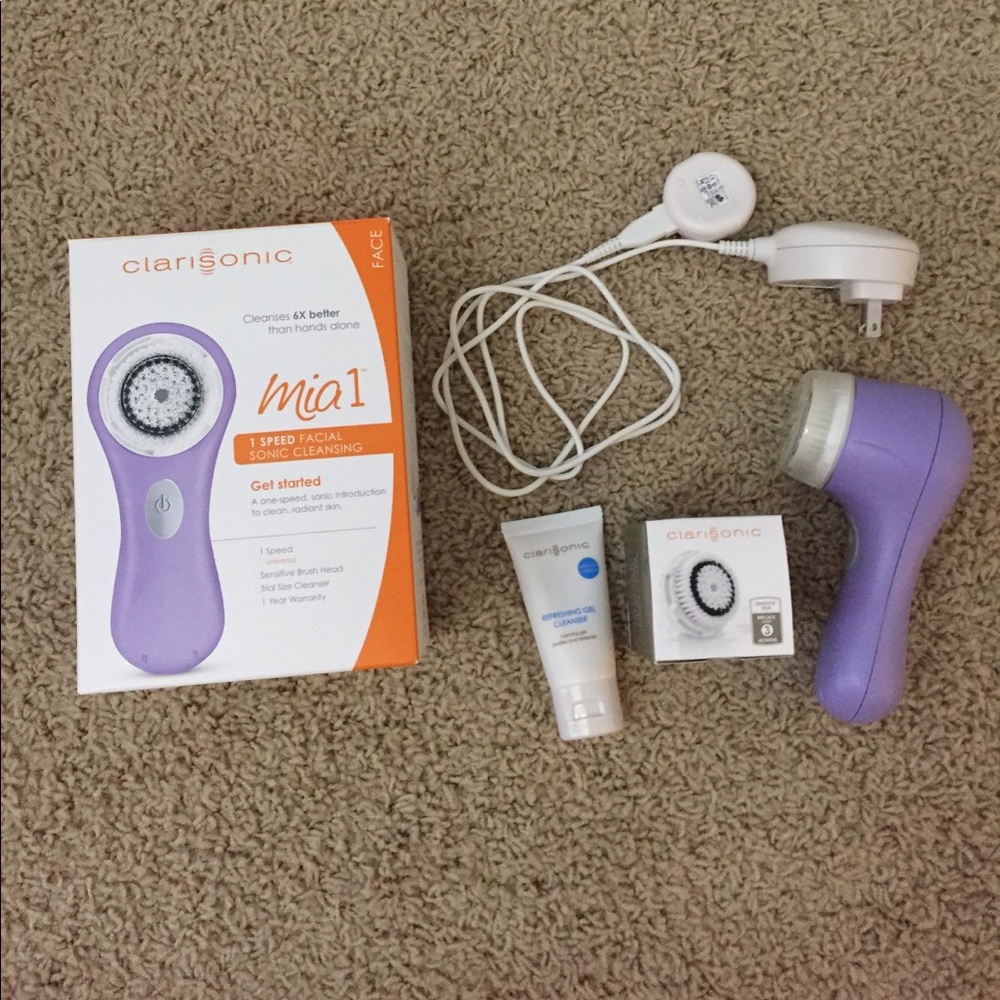 Clarisonic facial brush