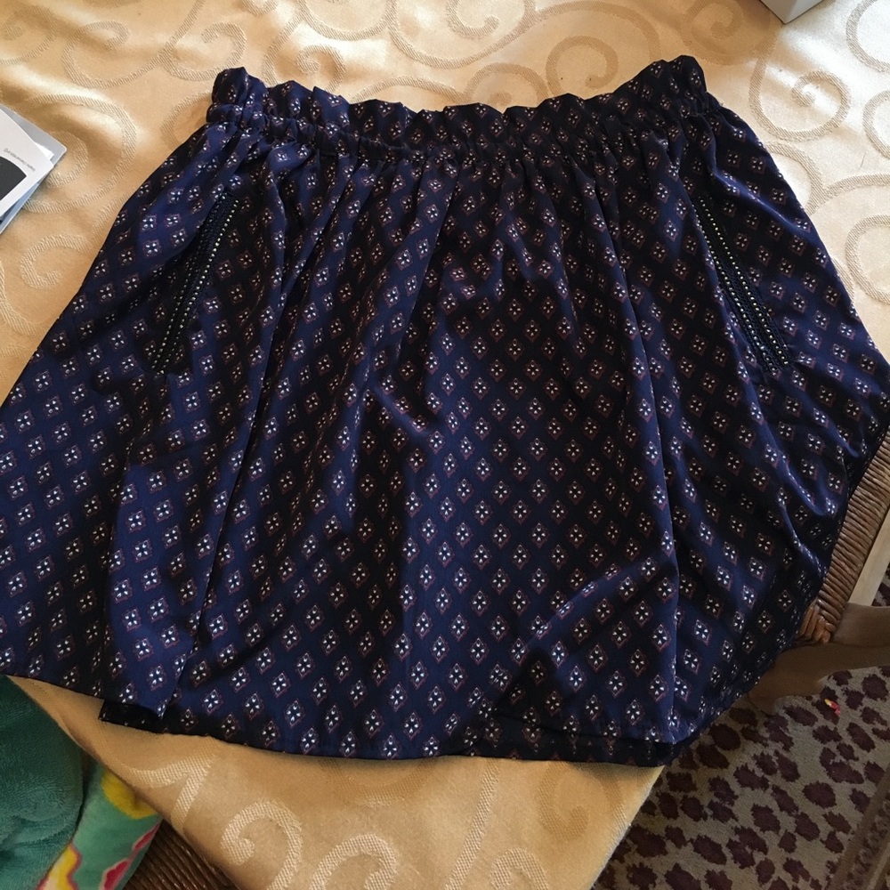 High waisted skirt