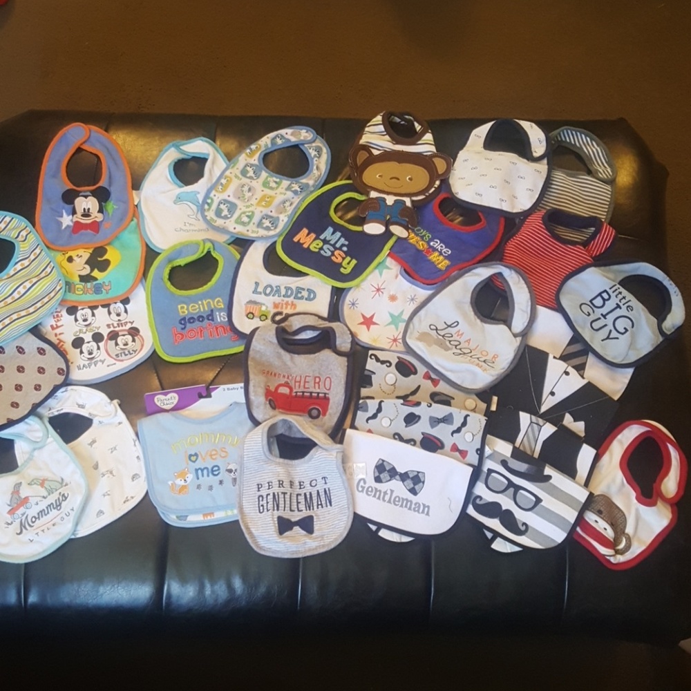New and used baby bibs