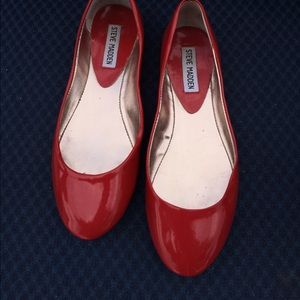 Steve Madden red patent flats