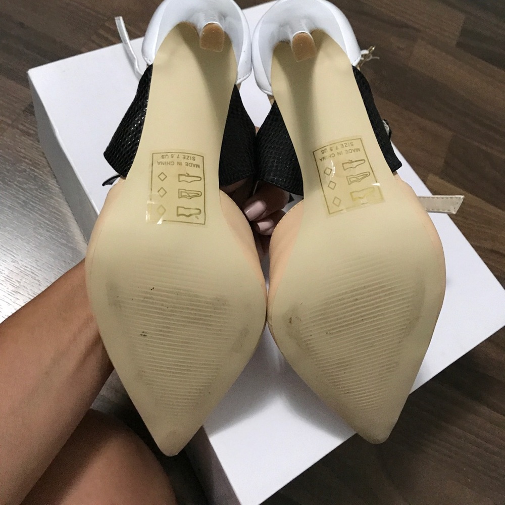 Pointed toe heels - Picture 6 of 7