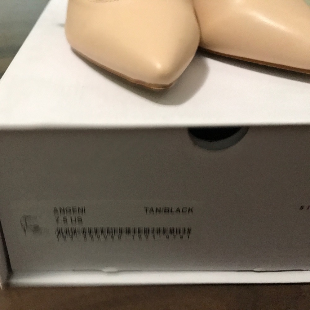 Pointed toe heels - Picture 7 of 7