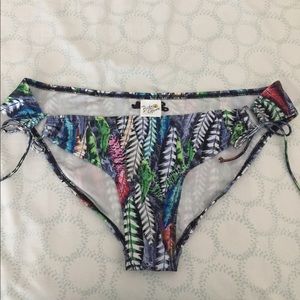 Low rise Bikini bottoms