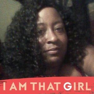 Meet your Posher, Paula